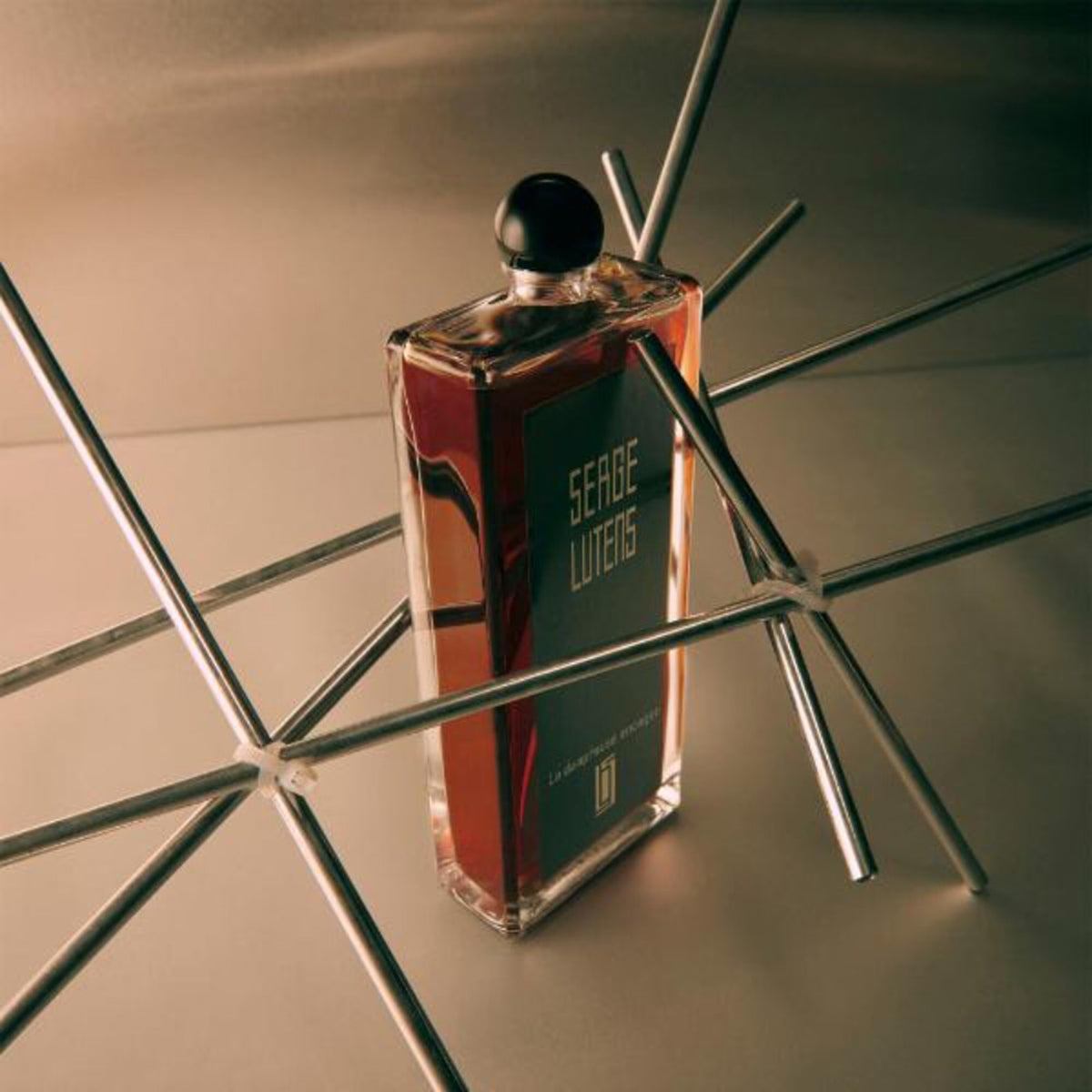 Serge Lutens La Dompteuse Encagee EDP
